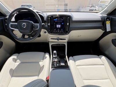 2026 Volvo XC40 B5 Plus