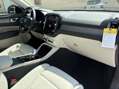 2026 Volvo XC40 B5 Plus