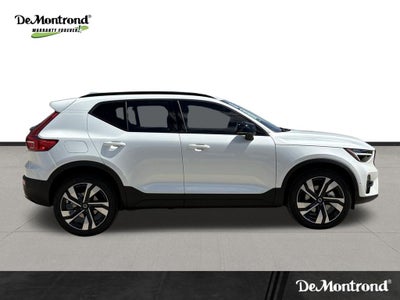 2026 Volvo XC40 B5 Plus