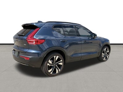2026 Volvo XC40 B5 Plus