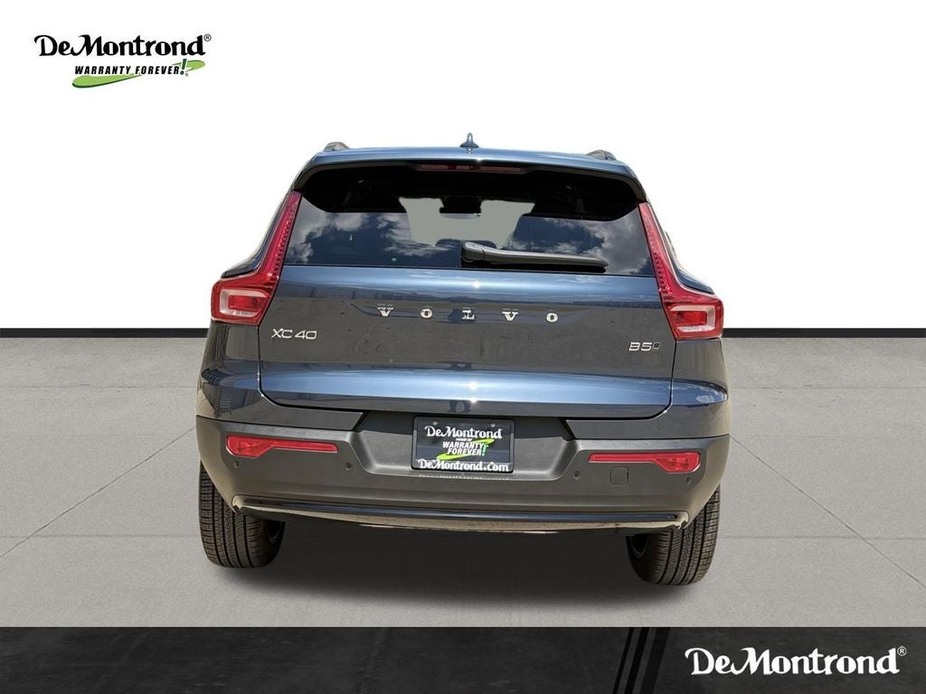 2026 Volvo XC40 B5 Plus