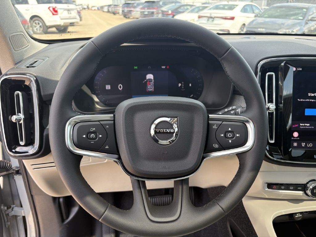 2026 Volvo XC40 B5 AWD PLus
