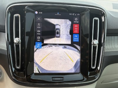 2026 Volvo XC40 B5 AWD PLus