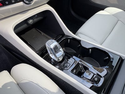 2026 Volvo XC40 B5 AWD PLus