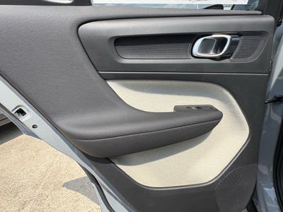2026 Volvo XC40 B5 AWD PLus