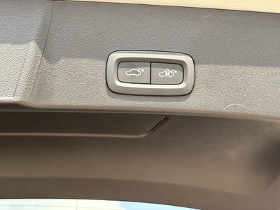 2026 Volvo XC40 B5 AWD PLus