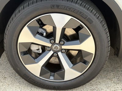 2026 Volvo XC40 B5 AWD PLus