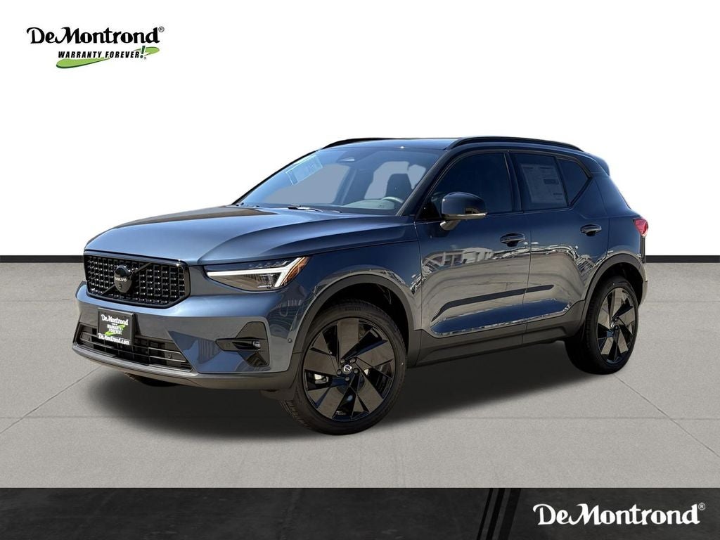 2026 Volvo XC40 B5 Ultra Black Edition