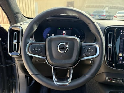 2026 Volvo XC40 B5 Ultra Black Edition