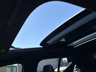 2026 Volvo XC40 B5 Ultra Black Edition