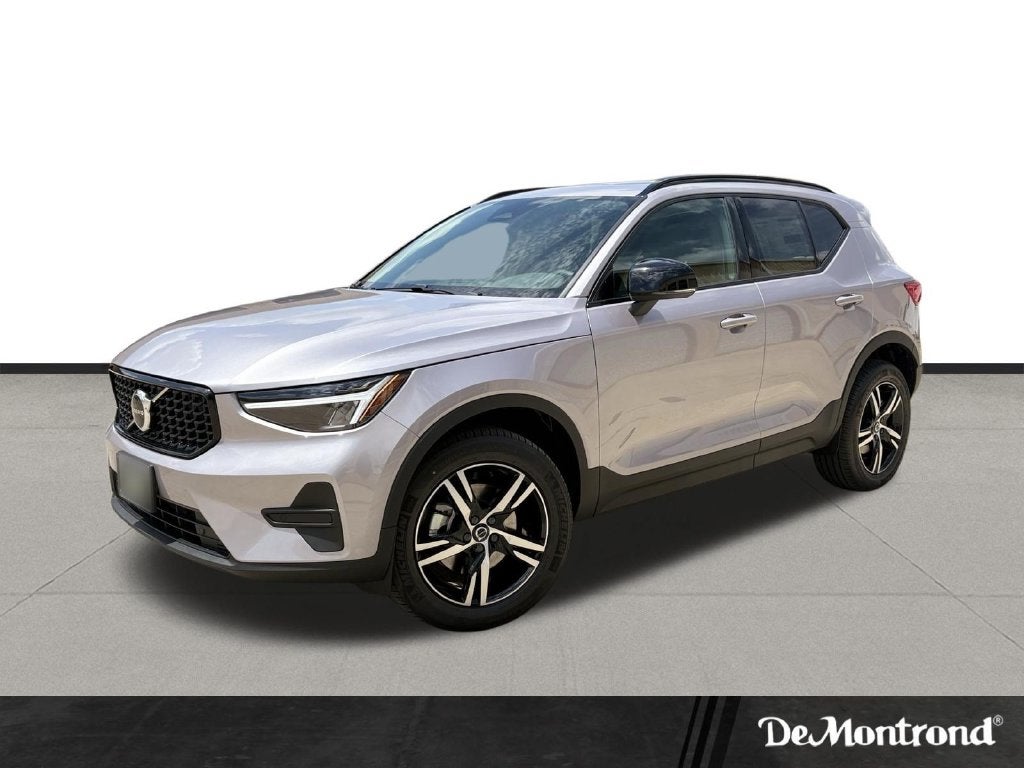 2026 Volvo XC40 B5 Core