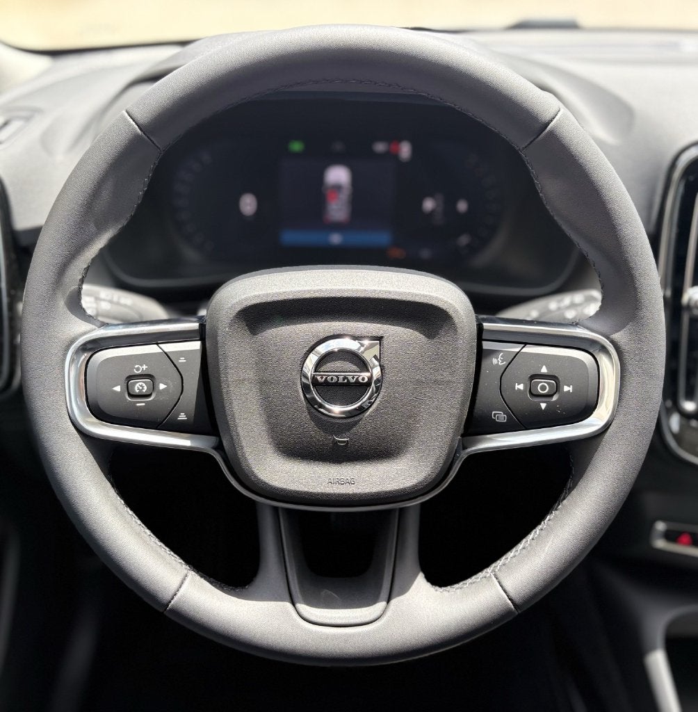 2026 Volvo XC40 B5 Core