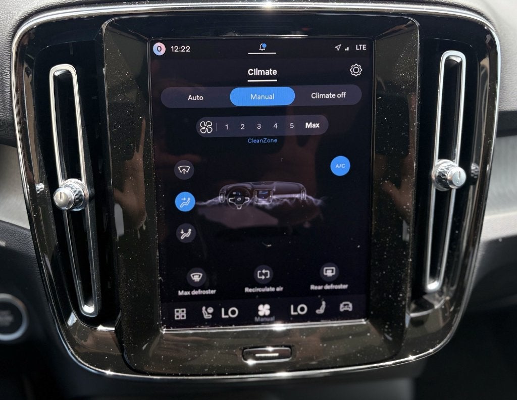 2026 Volvo XC40 B5 Core
