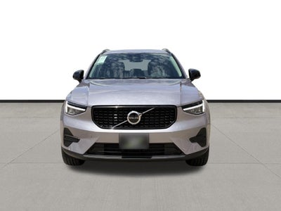 2026 Volvo XC40 B5 Core