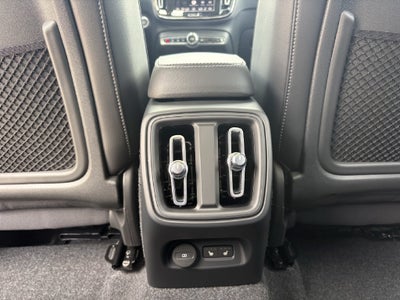 2026 Volvo XC40 B5 Core