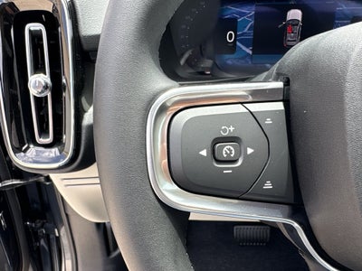 2026 Volvo XC40 B5 Ultra