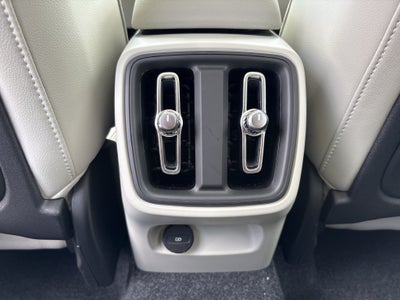 2026 Volvo XC40 B5 Ultra
