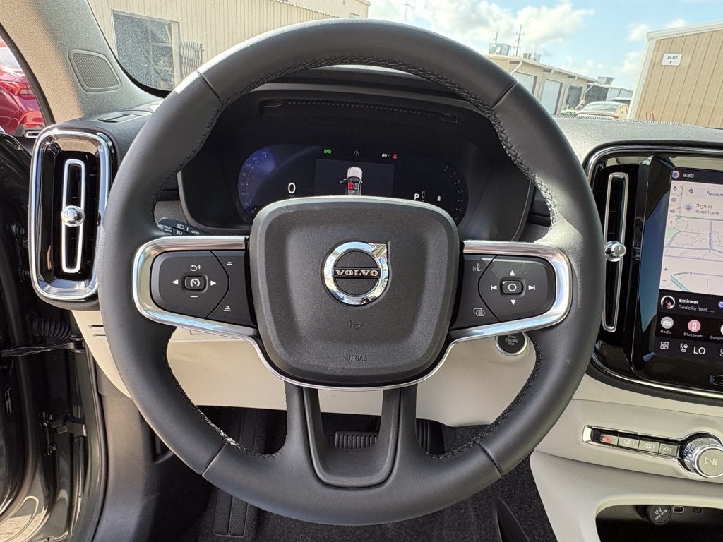 2026 Volvo XC40 B5 Ultra