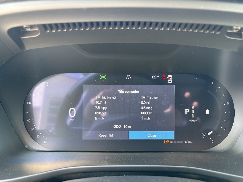 2026 Volvo XC40 B5 Ultra