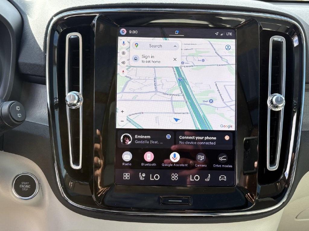 2026 Volvo XC40 B5 Ultra