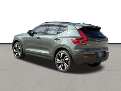 2026 Volvo XC40 B5 Ultra