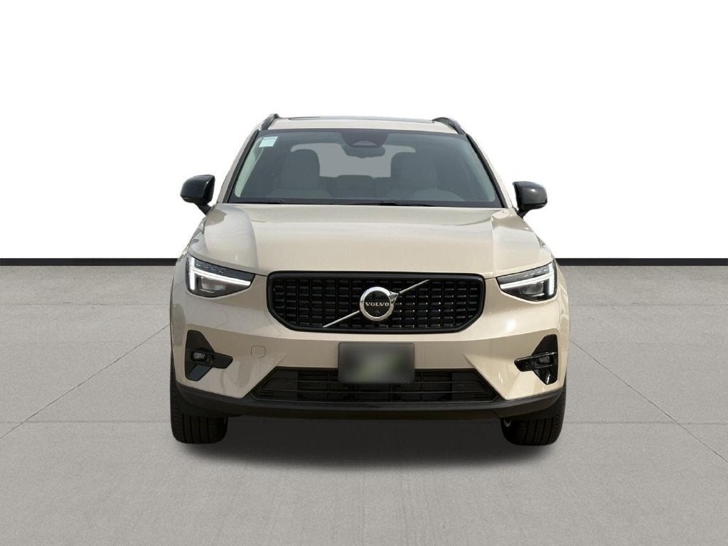 2026 Volvo XC40 B5 Ultra