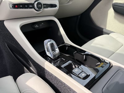 2026 Volvo XC40 B5 Ultra