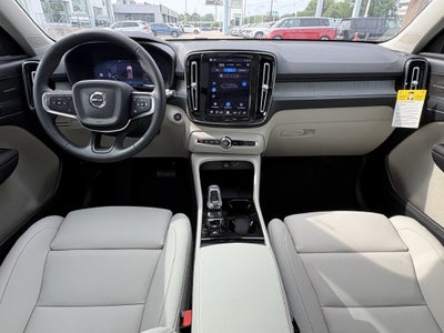 2026 Volvo XC40 B5 Ultra