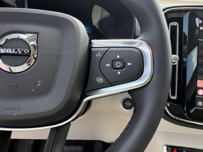 2026 Volvo XC40 B5 Ultra