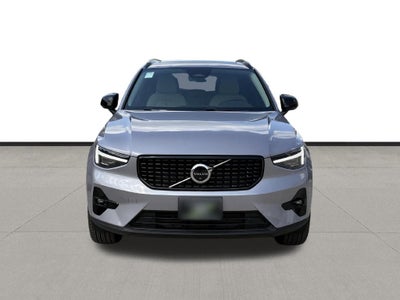 2026 Volvo XC40 B5 Ultra