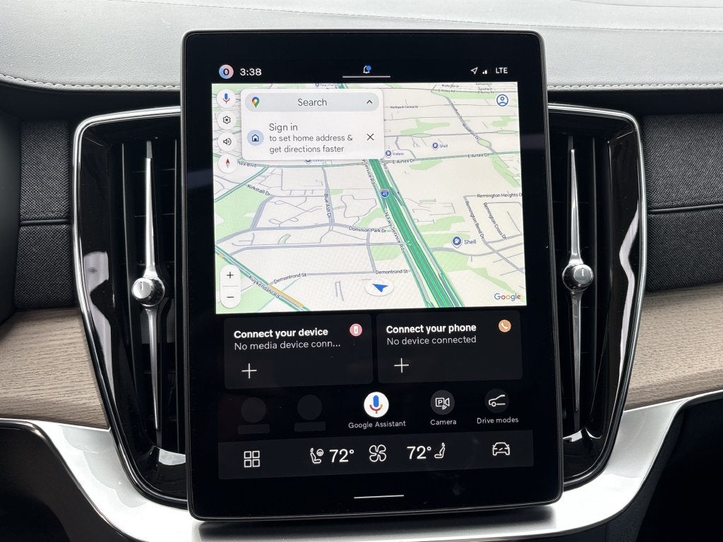 2026 Volvo XC90 B5 Plus