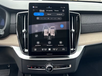 2026 Volvo XC90 B5 Plus