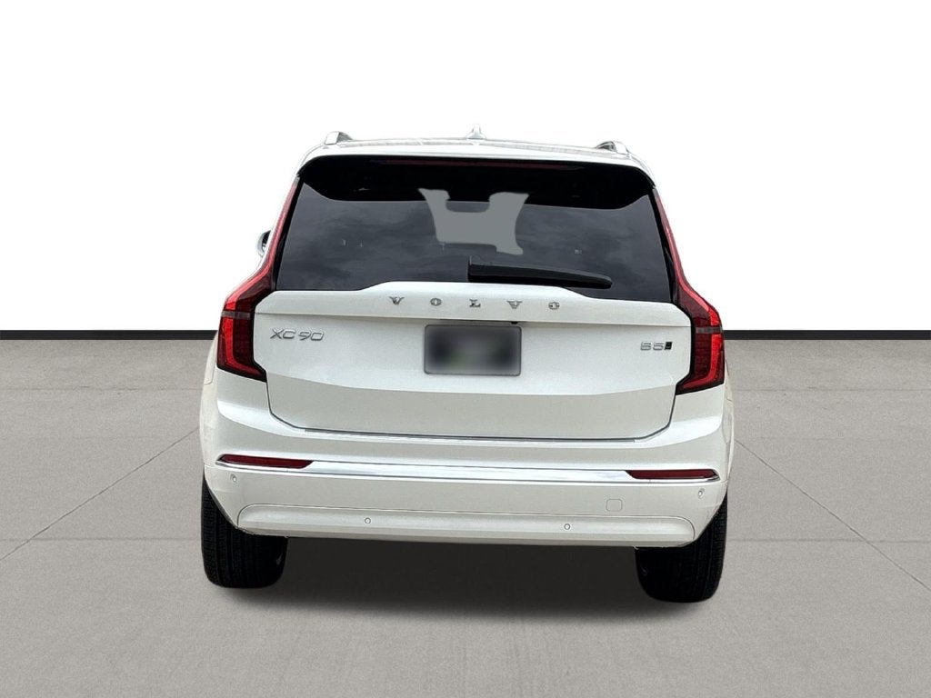 2026 Volvo XC90 B5 Plus