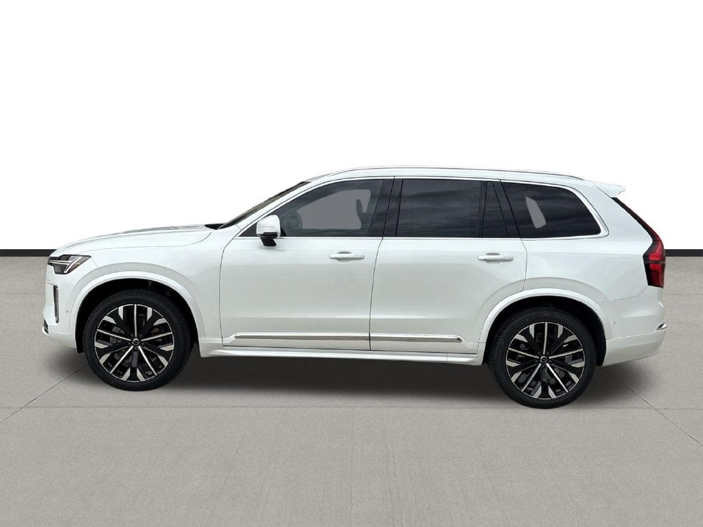 2026 Volvo XC90 B5 Plus
