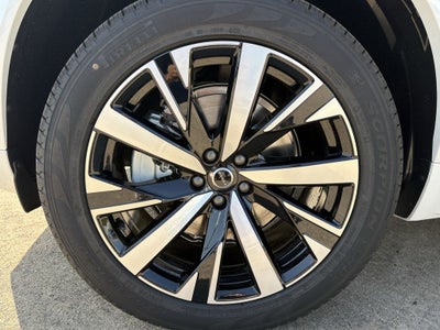 2026 Volvo XC90 B5 Core