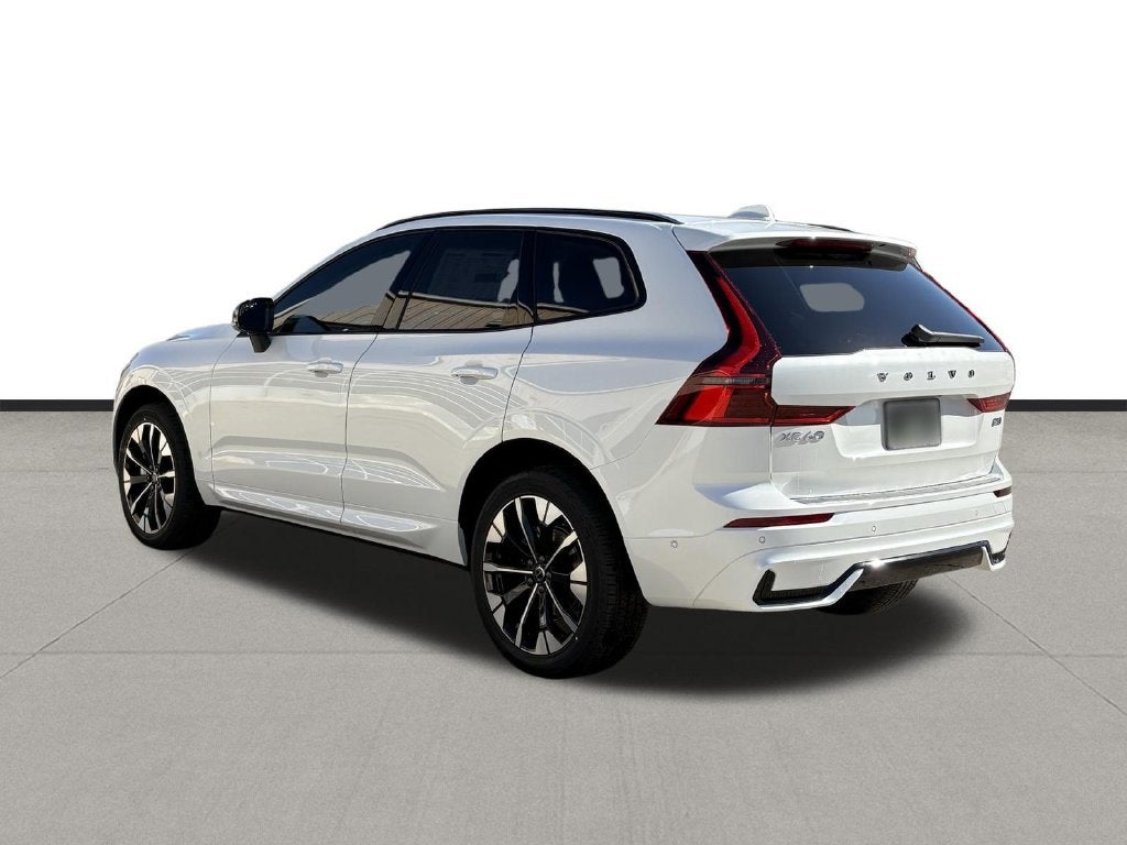 2026 Volvo XC60 B5 Plus