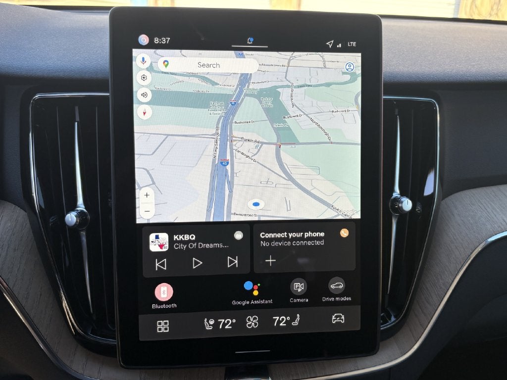 2026 Volvo XC60 B5 Plus