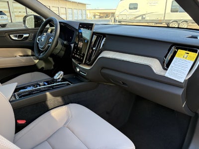 2026 Volvo XC60 B5 Plus