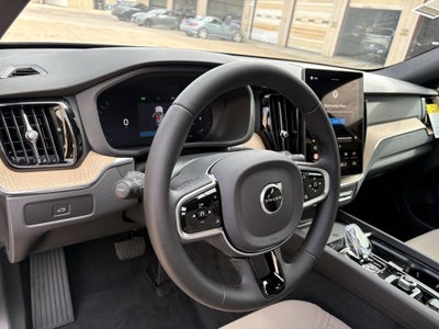 2026 Volvo XC60 B5 Plus