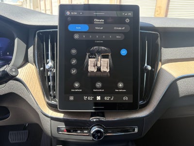 2026 Volvo XC60 B5 Core