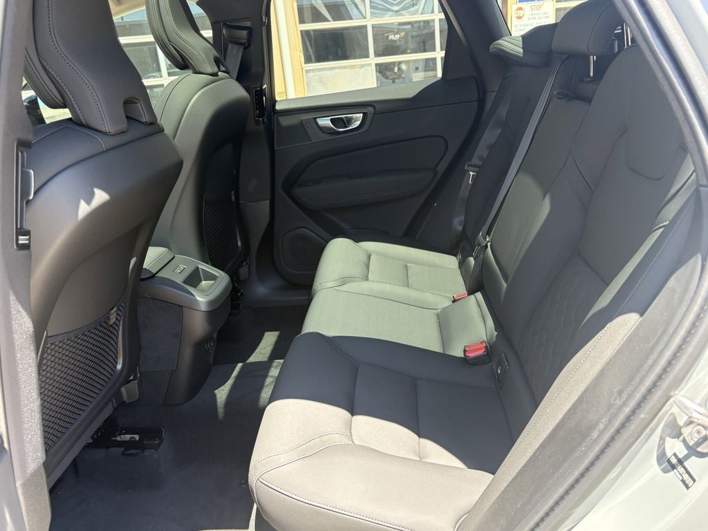 2026 Volvo XC60 B5 Core