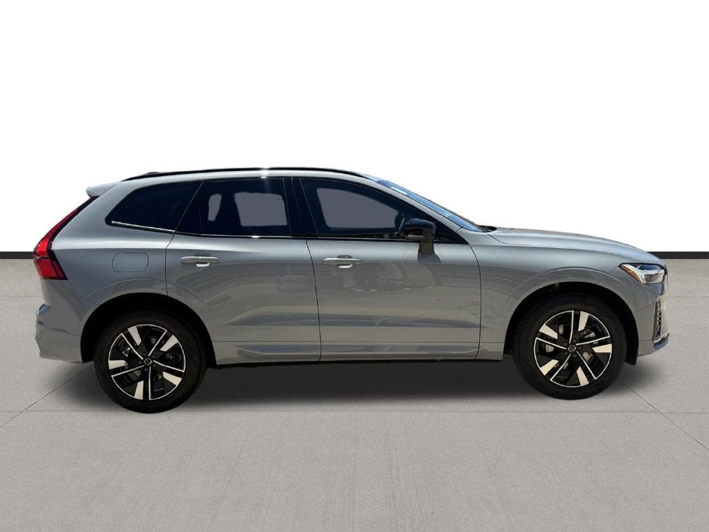 2026 Volvo XC60 B5 Core