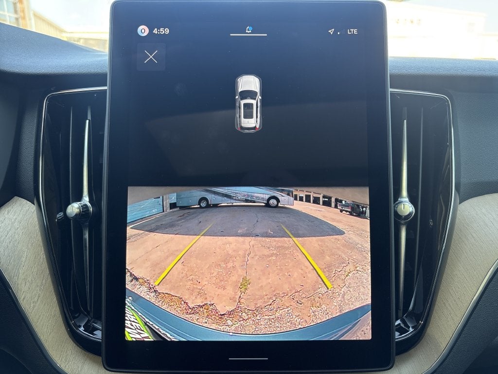 2026 Volvo XC60 B5 Core