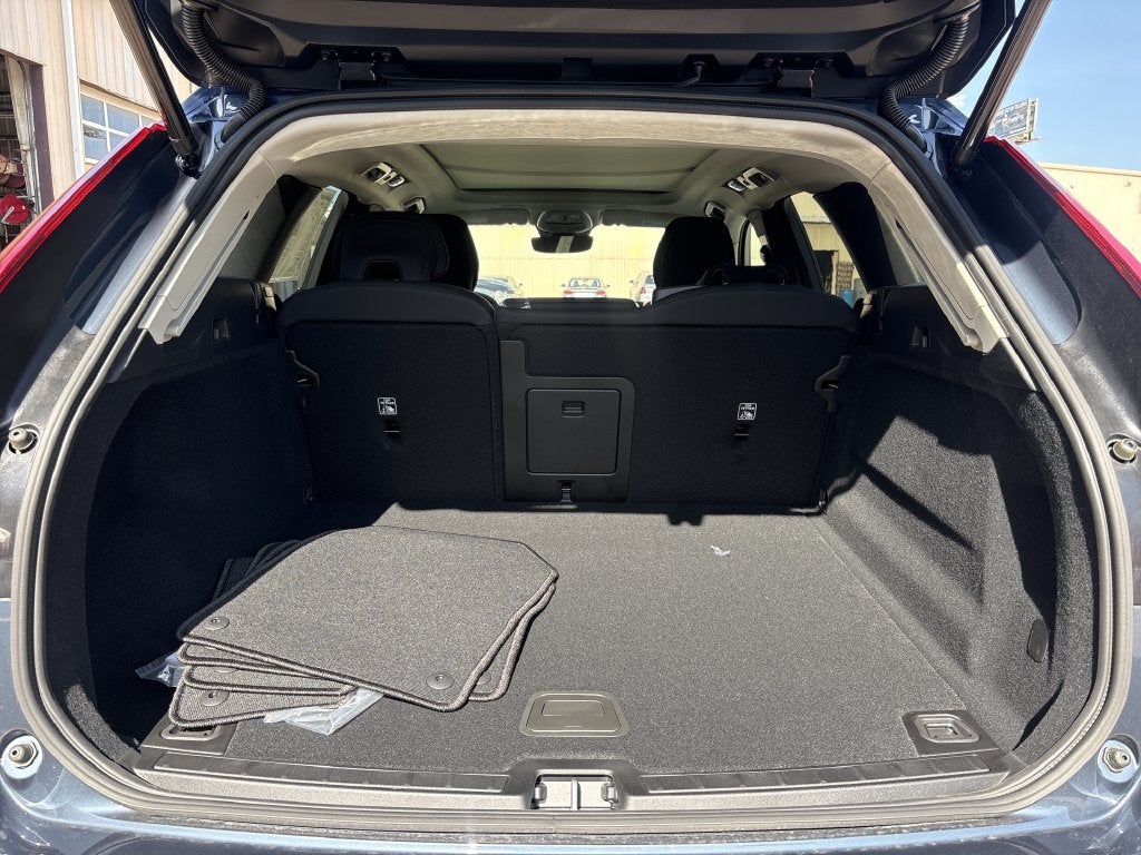 2026 Volvo XC60 B5 Core