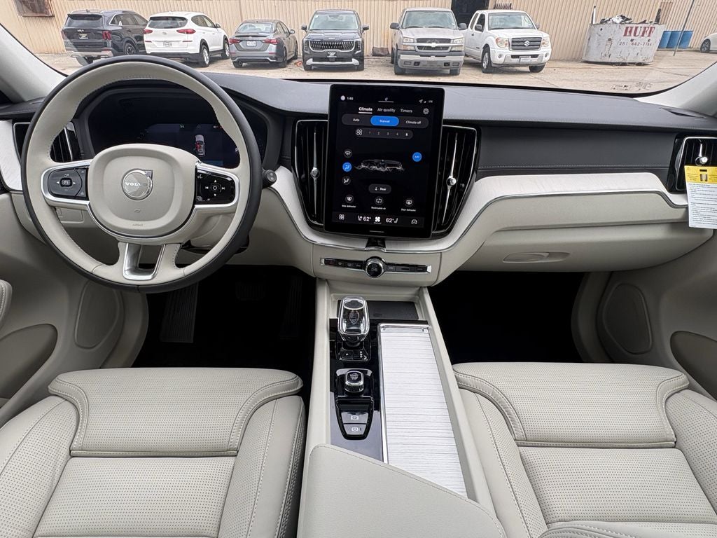 2026 Volvo XC60 B5 Ultra