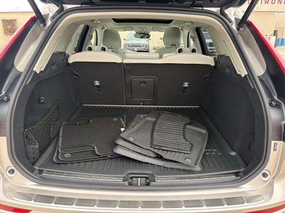 2026 Volvo XC60 B5 Ultra