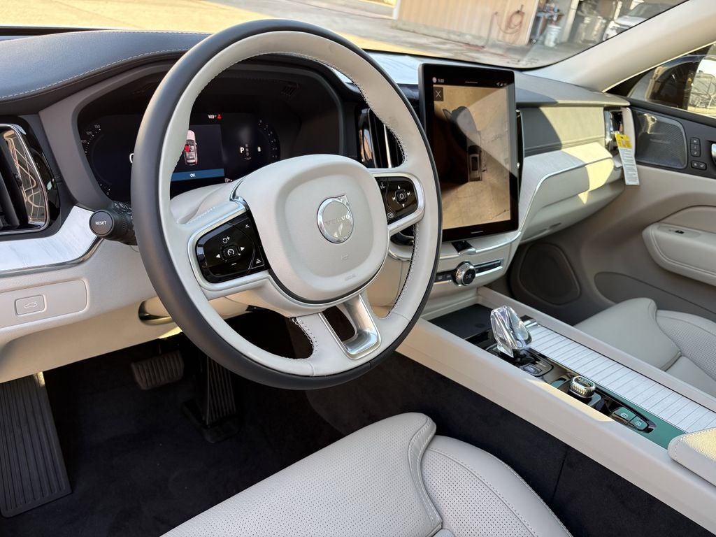 2026 Volvo XC60 B5 Ultra