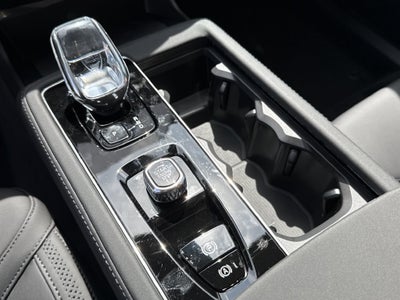 2027 Volvo XC90 B5 Core