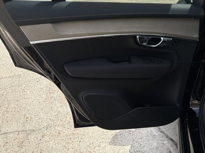 2027 Volvo XC90 B5 Core