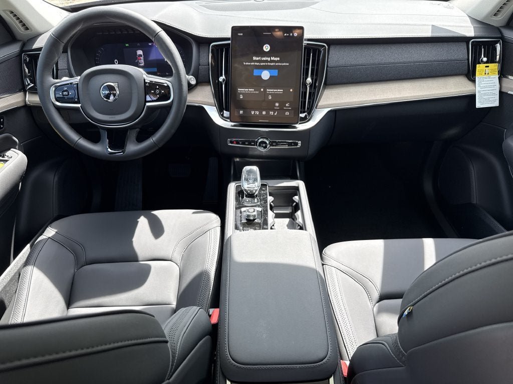 2027 Volvo XC90 B5 Core